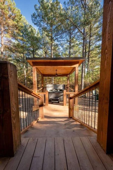 The Blaylock Cabin, 2 King, Hot Tub, Pet Friendly! Broken Bow Exterior foto